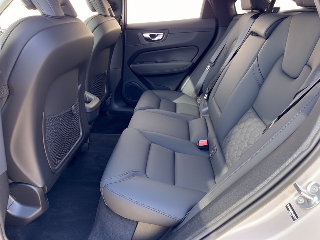 Certified 2026 Volvo XC60 B5 Plus AWD/4WD image 25