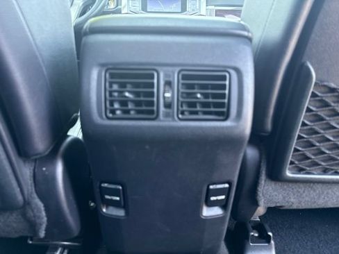Used 2018 Toyota 4Runner Limited AWD/4WD image 39