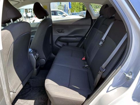Used 2024 Hyundai Kona SEL w/ Convenience Package AWD/4WD image 12