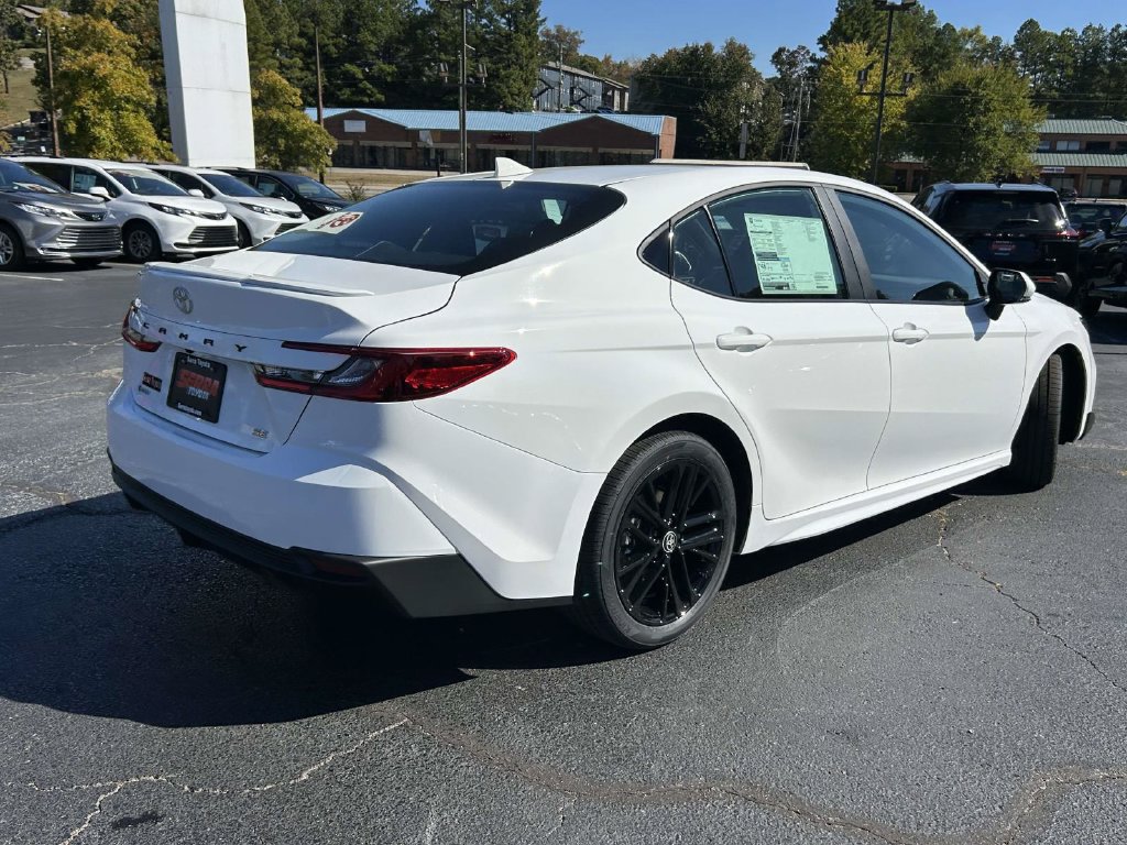 New 2027 Toyota Camry SE FWD image 3