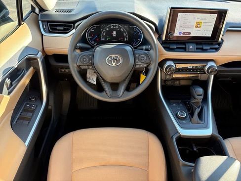 New 2025 Toyota RAV4 LE image 4