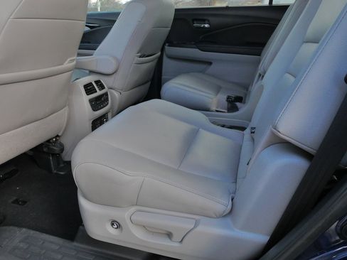 Used 2020 Honda Pilot Touring image 19