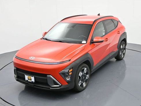 Used 2024 Hyundai Kona SEL image 18
