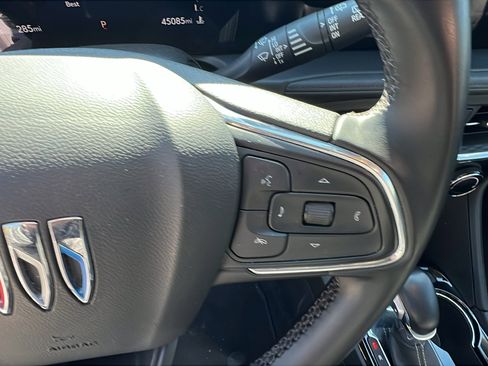 Used 2024 Buick Encore GX Sport Touring image 27