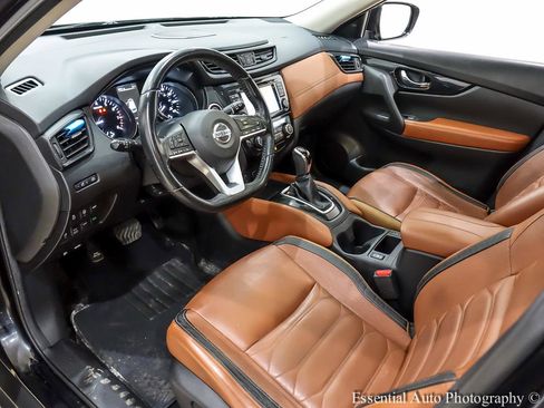 Used 2017 Nissan Rogue SL w/ SL Premium Package image 14