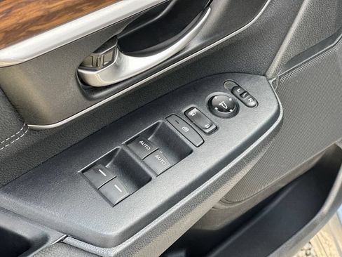 Used 2018 Honda CR-V EX image 17
