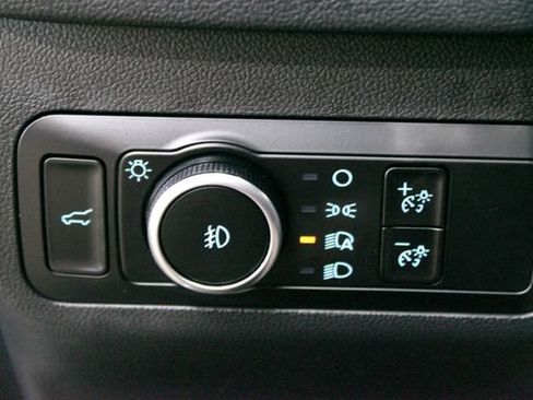 Used 2025 Ford Escape Platinum AWD/4WD image 21