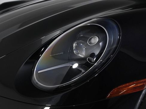 Used 2022 Porsche 911 Carrera RWD image 24