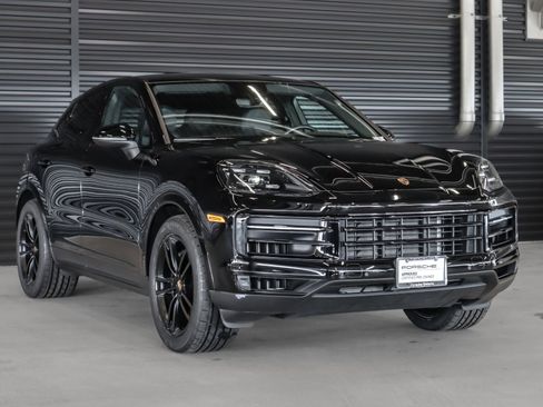 Certified 2024 Porsche Cayenne Coupe AWD/4WD image 7