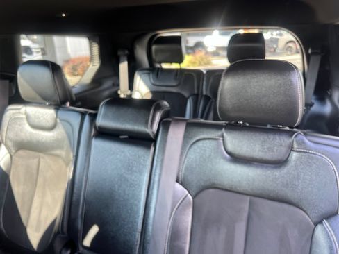 Used 2023 Jeep Grand Cherokee L Laredo AWD/4WD image 40