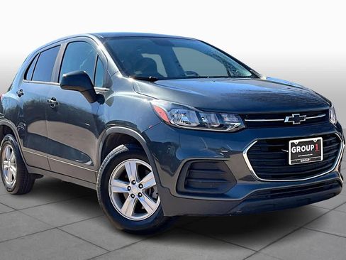 Used 2019 Chevrolet Trax LS w/ Tint and Cruise Package image 3