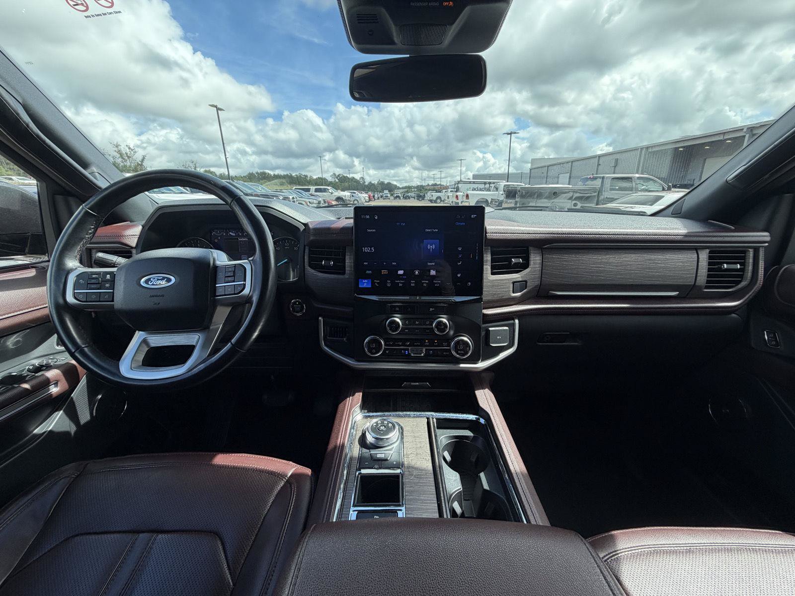 Used 2024 Ford Expedition Limited RWD image 7