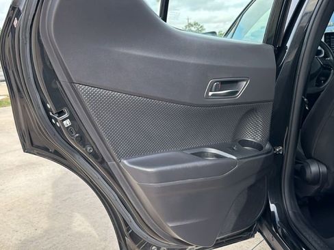 Used 2021 Toyota C-HR LE FWD image 23