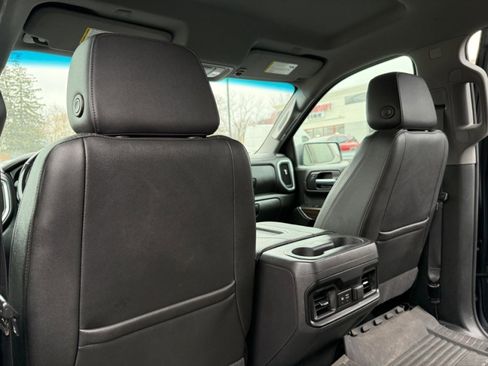 Used 2022 Chevrolet Silverado 1500 LT Trail Boss w/ LT Trail Boss Premium Package image 33