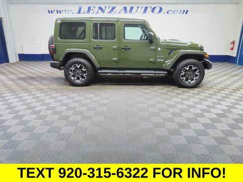 Used 2024 Jeep Wrangler Unlimited Sahara w/ Technology Group AWD/4WD image 2