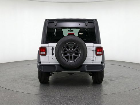 Used 2025 Jeep Wrangler Unlimited Sport AWD/4WD image 7