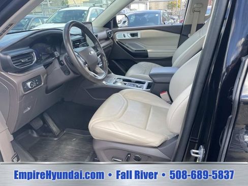 Used 2020 Ford Explorer Platinum w/ Premium Technology Package AWD/4WD image 20