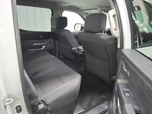 Used 2022 Toyota Tundra SR5 w/ SR5 Convenience Package AWD/4WD image 19