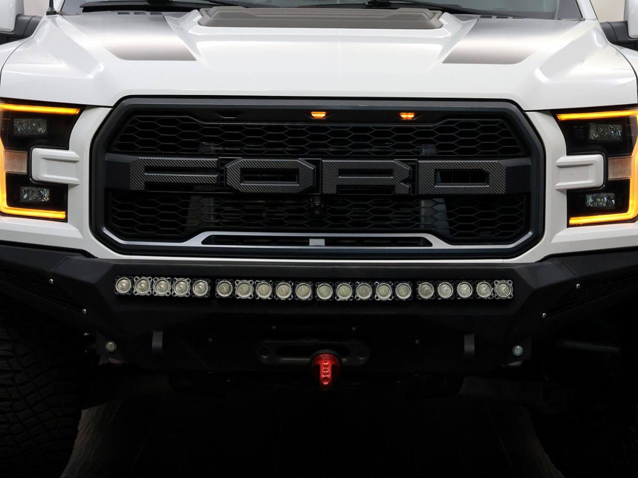 Used 2017 Ford F150 Raptor w/ Equipment Group 802A Luxury AWD/4WD image 9
