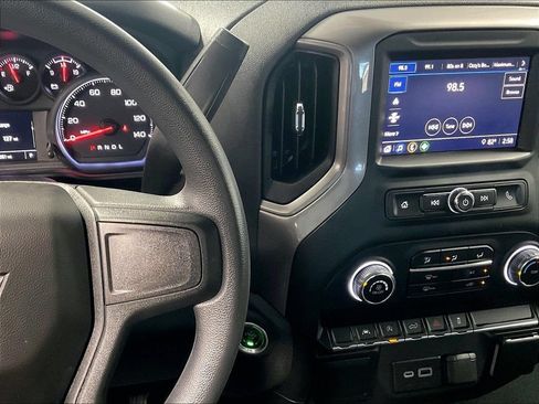Used 2023 Chevrolet Silverado 1500 Custom AWD/4WD image 18