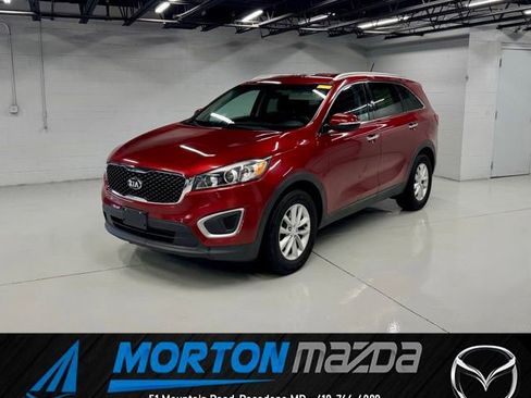 Used 2017 Kia Sorento LX image 1