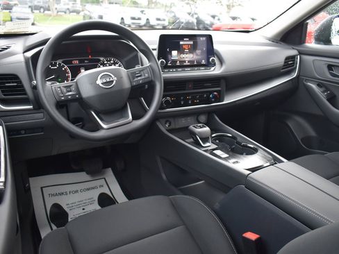 Used 2026 Nissan Rogue S FWD image 25