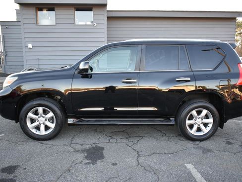Used 2010 Lexus GX 460 image 9