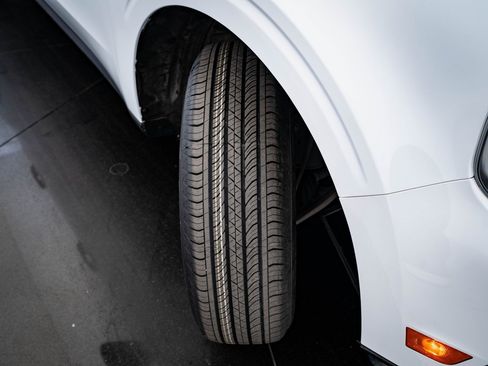 Used 2024 Ford Maverick XL image 48