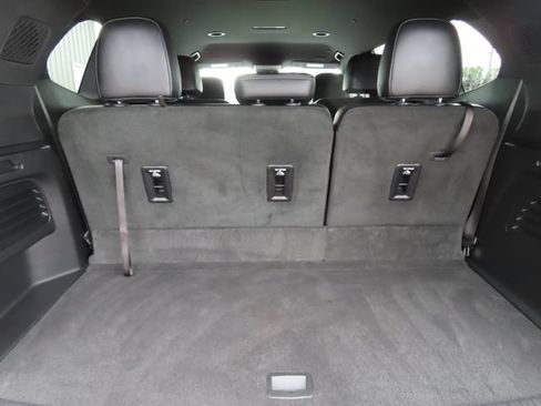 Used 2026 Buick Enclave Preferred AWD/4WD image 31