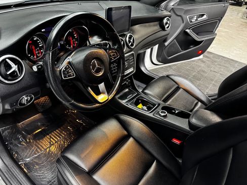 Used 2019 Mercedes-Benz CLA 250 image 30