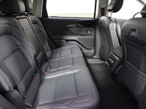 New 2026 Lincoln Nautilus Reserve AWD/4WD image 18