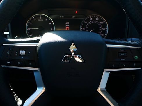 New 2026 Mitsubishi Outlander Trail Edition image 14