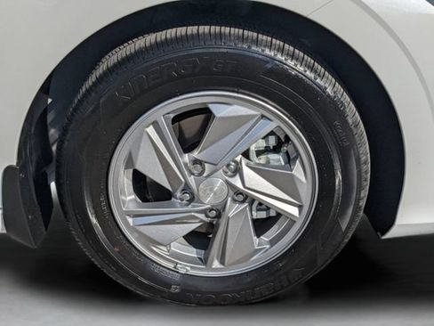 New 2026 Hyundai Elantra SE FWD image 11