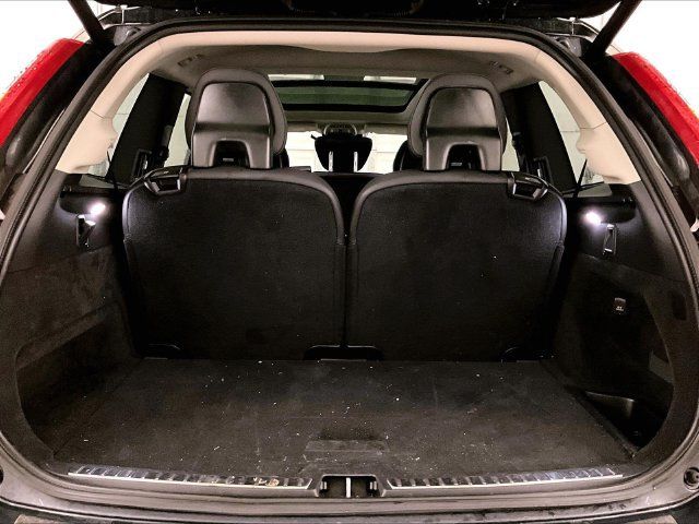 Used 2022 Volvo XC90 T6 Momentum w/ Climate Package AWD/4WD image 34