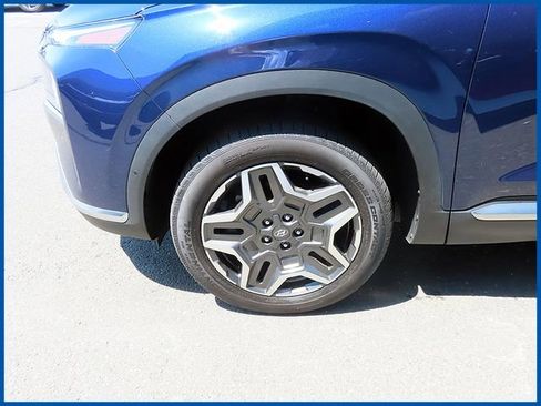 Used 2023 Hyundai Santa Fe Limited w/ Cargo Package AWD/4WD image 4