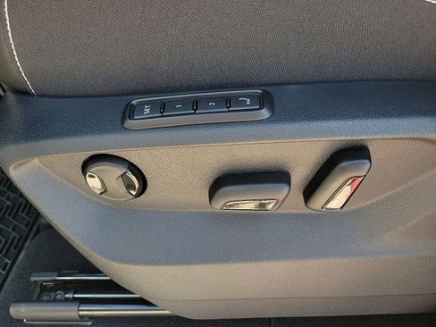 New 2026 Volkswagen Atlas Cross Sport SEL Premium R-Line image 15