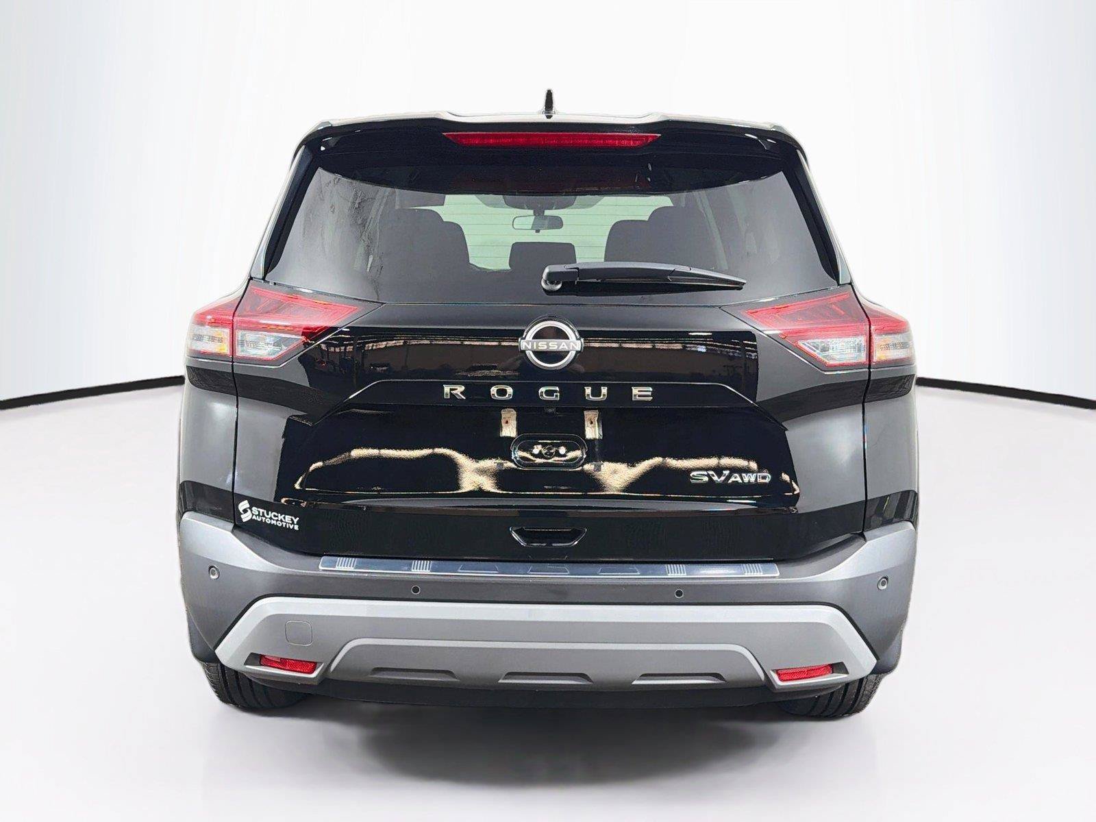 Used 2023 Nissan Rogue SV AWD/4WD image 10