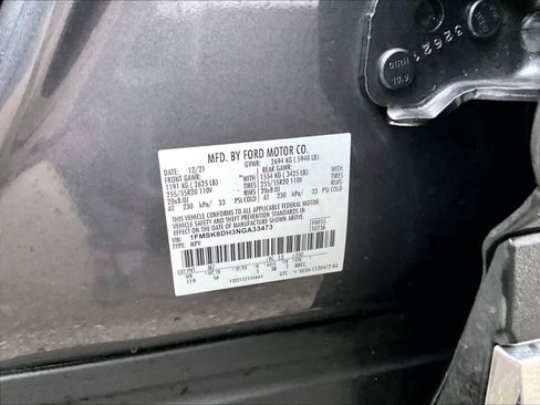 Used 2022 Ford Explorer XLT w/ Equipment Group 202A image 37