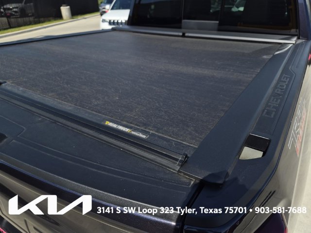 Used 2024 Chevrolet Silverado 1500 LT Trail Boss w/ LT Trail Boss Premium Package AWD/4WD image 9
