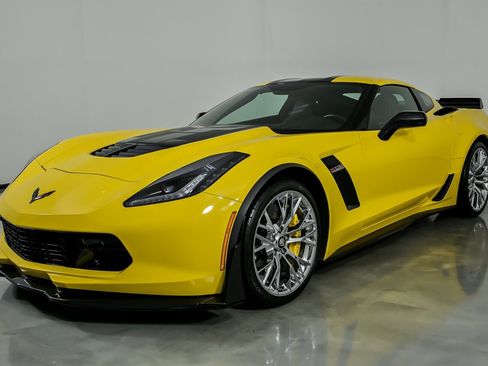 Used 2018 Chevrolet Corvette Z06 image 6