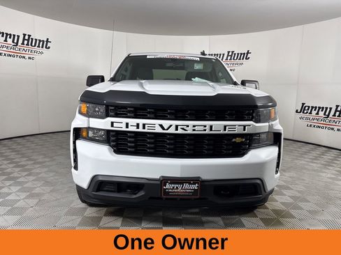 Used 2022 Chevrolet Silverado 1500 Custom image 3