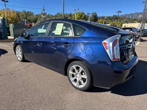 Used 2014 Toyota Prius Four image 16