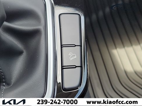 New 2026 Kia Seltos S FWD image 27