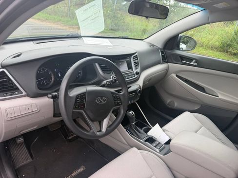 Used 2017 Hyundai Tucson SE w/ SE Popular Package 02 AWD/4WD image 11