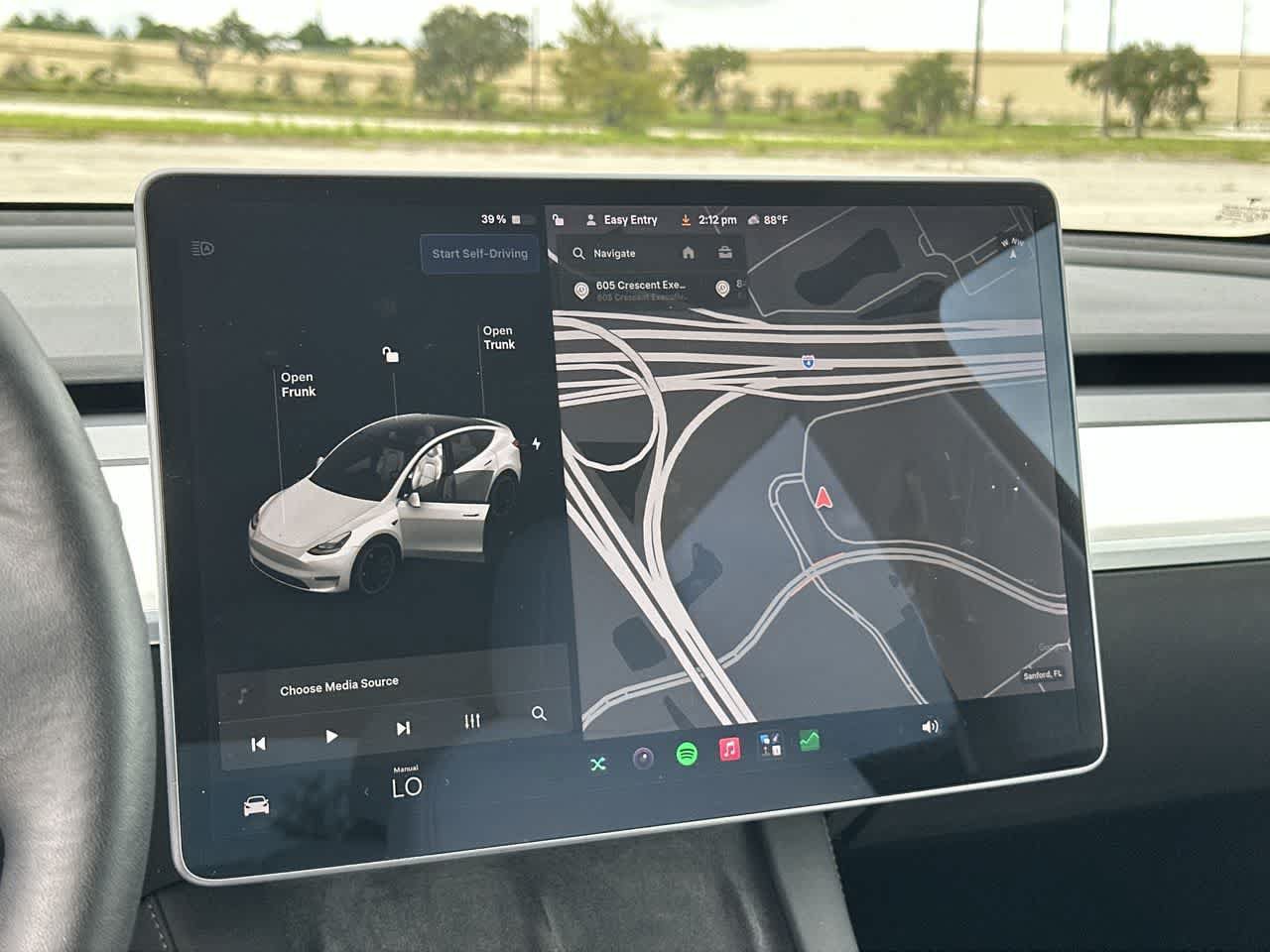 Used 2022 Tesla Model Y Performance AWD/4WD image 25