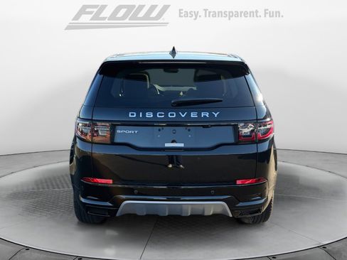 Used 2024 Land Rover Discovery Sport S image 8