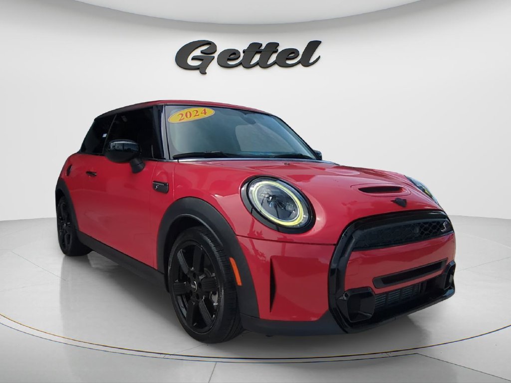 Used 2024 MINI Cooper S FWD image 3