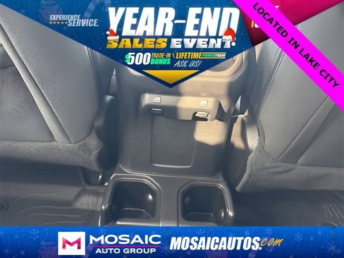 Used 2022 Jeep Gladiator Willys image 14