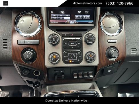 Used 2016 Ford F350 Lariat w/ Lariat Interior Package image 34