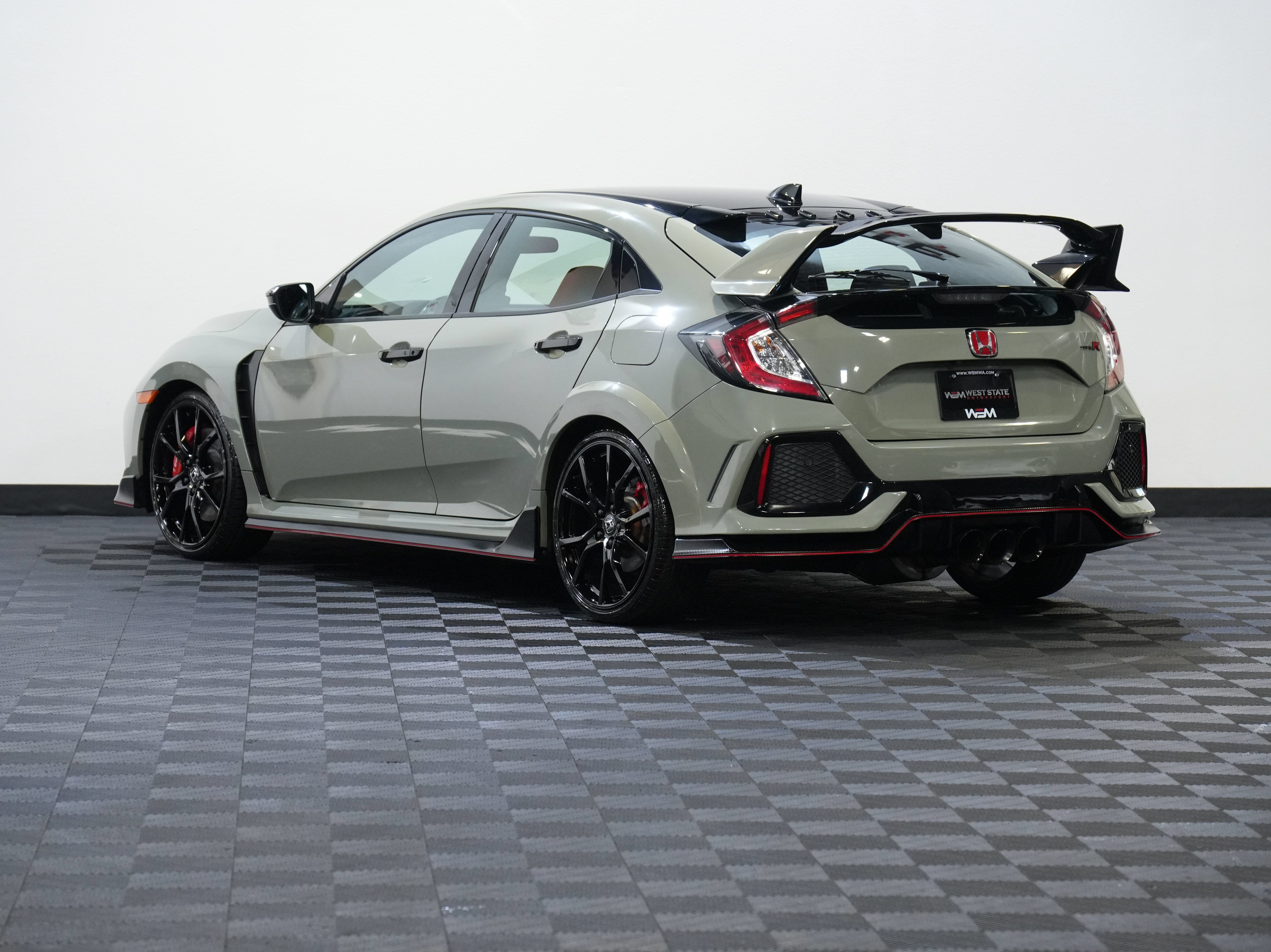 Used 2018 Honda Civic Type R image 8